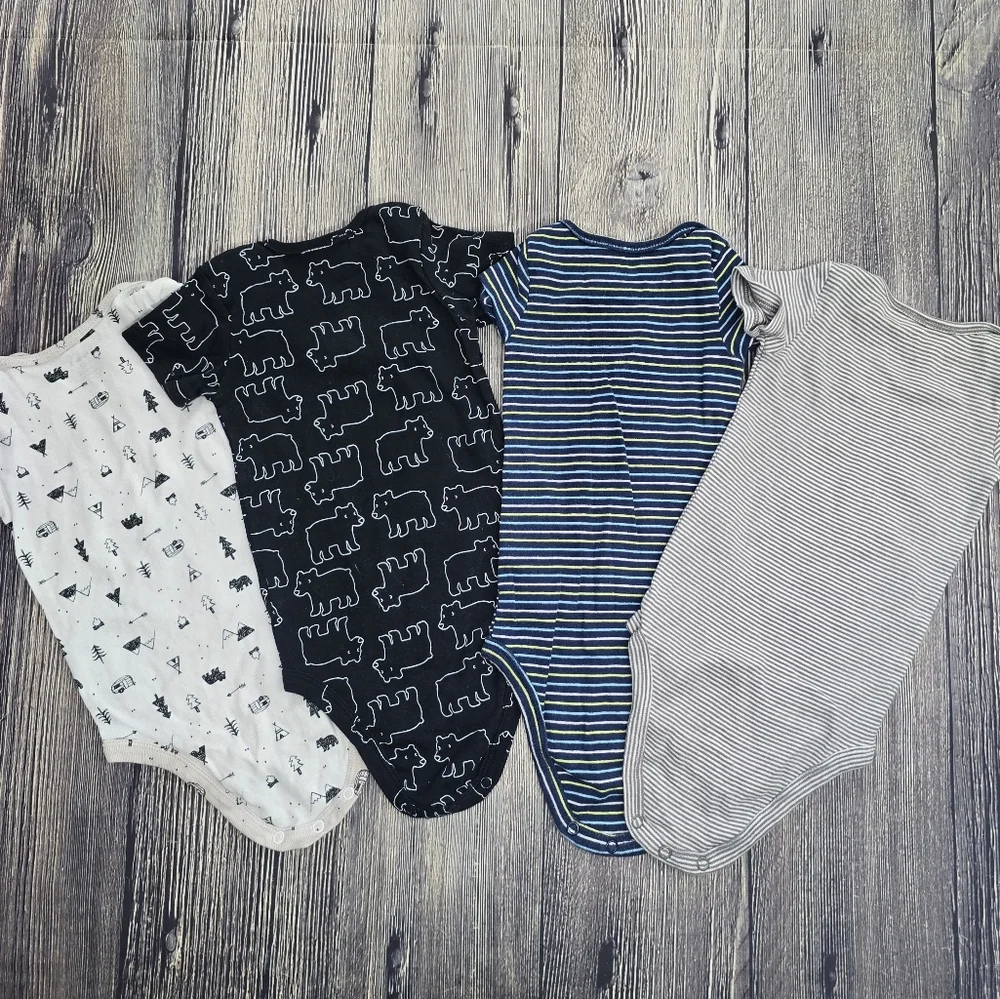 Carter's Set of 4 12 Month Baby Onesies Bundle